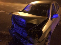 Женщина на «Мерседесе» протаранила «Джили» вблизи Пятигорска