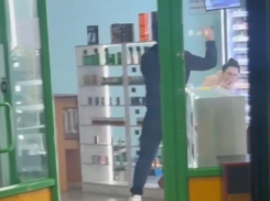 Неизвестный напал на продавщиц в Ставрополе