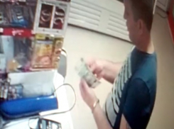 Нашествие «фокусников»: продавца дважды подряд обманули покупатели с «отданной» купюрой в Ставрополе