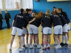 Ставропольские баскетболистки начали сезон с двух неудач в Питере