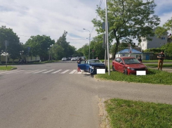 Две женщины сильно пострадали в ДТП двух иномарок в Ставрополе
