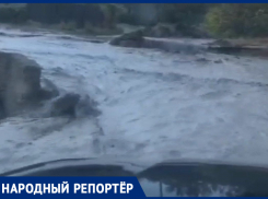 Улица превратилась в реку: как жители Ташлы в Ставрополе пережили дождь 3 октября