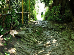 «Настоящая история прямо под ногами», - житель Ставрополя о булыжной мостовой 