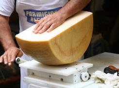 Банкет для «своих» в правительстве пройдет без санкционных продуктов