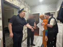 Зарезал жену и 9-летнюю дочь: жителя Ставрополья отправили под стражу 