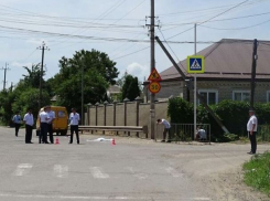 Пятилетняя девочка погибла под колесами автобуса в ужасном ДТП на Ставрополье