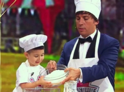 3-летний поваренок из Кисловодска научил Галкина печь блины на телешоу «Лучше всех»