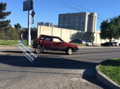  КамАЗ сделал из «девятки» «восьмерку» на проспекте Кулакова в Ставрополе