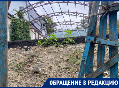 «Бабушка вышла из двора и упала»: новый асфальт в Ставрополе принес беду на улицу Ялтинскую  