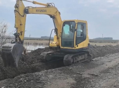 В Новоалександровском округе «Ставрополькрайводоканал» капитально ремонтирует водовод