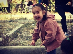 Маленькая «хокетница» Зара  в конкурсе «Самая чудесная улыбка ребёнка 2020»