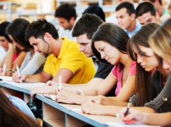 Вузам и школам Ставропольского края могут выделить до двух миллиардов рублей на ремонт и повышение зарплат и стипендий