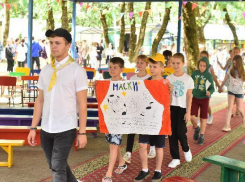 В детских лагерях Ставрополья открыли третьи смены