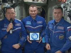 Ставропольский космонавт с борта МКС поздравил землян с праздником