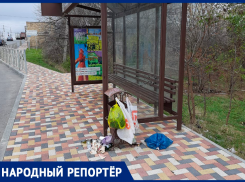 Вонь от неубранной горы мусора у остановки в Ставрополе разозлила горожан