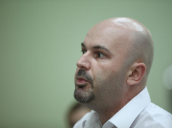 Депутату Антону Дубровскому, изнасиловавшему несовершеннолетнюю, сократили тюремный срок