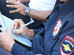 За взятку инспектору ГИБДД в тысячу рублей пойдет под суд житель Ставрополья 