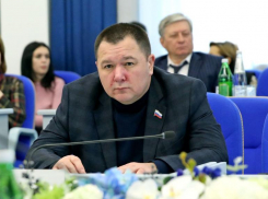 Ставропольский депутат Виктор Отамас ходил на заседания комитета по соцполитике и здравоохранению 