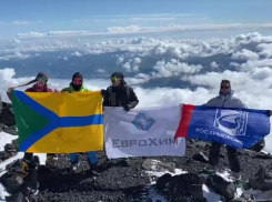 Сотрудники невинномысских предприятий «ЕвроХима» покорили Эльбрус
