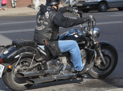 Байкер отсудил у администрации 77 тысяч рублей