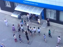 50 человек эвакуировали из здания налоговой по тревоге в Ставрополе 