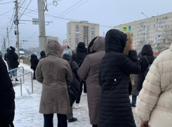 Очереди на остановках и перекрытые трассы — главное об обильном снегопаде на Ставрополье 30 марта 