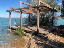 Нелегальная база отдыха работала на берегу Сенгилеевского водохранилища