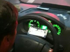 Водитель 48 маршрутки смотрел сериал за рулем в Ставрополе