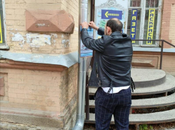 «От фасадов и зданий не должно рябить в глазах»: в Ессентуках продолжают бороться с уличной рекламой