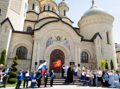 В Свято-Владимирской православной гимназии Ставрополя прошел первый выпускной