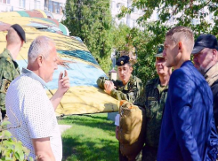 Военный летчик провел урок в кадетской школе в Ставрополе