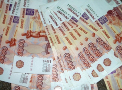 Двое парней вынесли из магазина в Перспективном 2,5 млн рублей