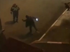 Задержание неадекватного водителя попало на видео в Ставрополе 