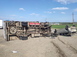 На Ставрополье при столкновении трех машин пострадали 4 человека