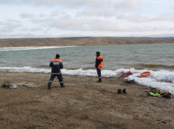На Егорлыкском водохранилище вновь чуть не утонули рыбаки 