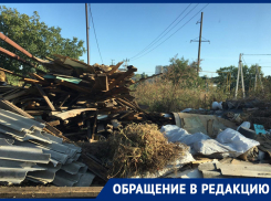 «Строительный мусор сам не исчезнет»: ставропольчанка рассказала о стихийной свалке на Ташле