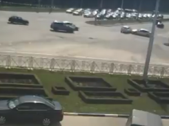 Авария на улице Доваторцев в Ставрополе попала на видео