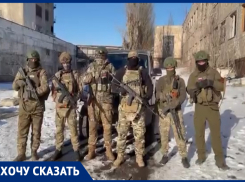 «Вляпались. Мы бомжи»: боец СВО вместе с обманутыми семьями пожаловался на нерадивого застройщика