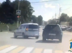 Остановил только съезд в реку: эпичная погоня за лихачом в Новоалександровске попала на видео