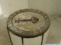 Вандалы похитили ключ от Ставрополя с Крепостной горы