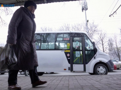 Продленную работу общественного транспорта Ставрополя в канун Рождества пообещал миндор 