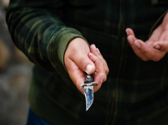 Двое мужчин ограбили и избили инвалида в Ставрополе