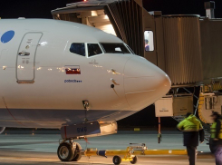 Самолет экстренно приземлился в Минводах из-за дебошира на борту