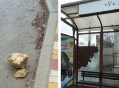 Вандалы разбили остановку в северо-западном районе Ставрополя