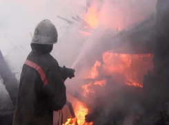 Дом горел в пожаре на Ставрополье