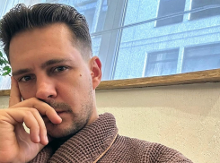 Актера Милоша Биковича застали на отдыхе в Кисловодске