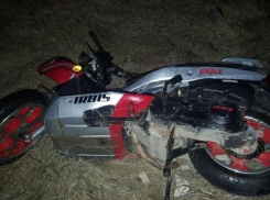 Мотоциклист без прав на огромной скорости «влетел» в поклонный крест и погиб на Ставрополье 
