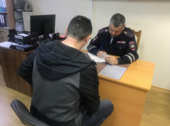 Нашли и наказали любителя езды по тротуару в Ставрополе