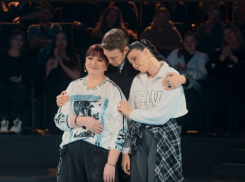 «Я сегодня в семье главный лох»: юмористка из Пятигорска Ольга Картункова пришла на шоу вместе с дочкой