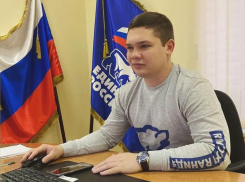 Сам в городе, жена в крае: самый молодой депутат думы Ставрополя Алексей Зимин ждал мандата шесть лет